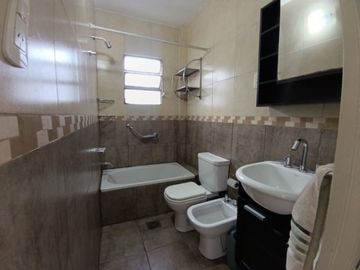 DEPARTAMENTO 2 DORMITORIOS APTO CRÉDITO ESCALERA