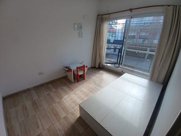 DEPARTAMENTO 2 DORMITORIOS APTO CRÉDITO ESCALERA