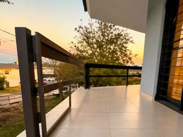 CASA EN VENTA3 DOMITORIOS VILLA CARLOS PAZ