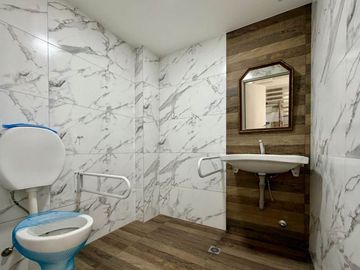 ALQUILER LOCAL COMERCIAL EN VILLA DEL PARQUE