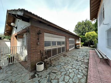 VENTA CASA QUINTA 4 AMB INVERSOR PILAR GRAN LOTE
