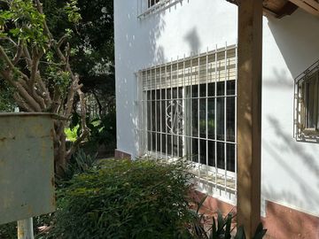 VENTA CASA QUINTA 4 AMB INVERSOR PILAR GRAN LOTE