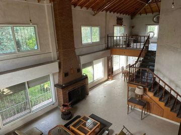 VENTA CASA QUINTA 4 AMB INVERSOR PILAR GRAN LOTE