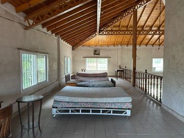VENTA CASA QUINTA 4 AMB INVERSOR PILAR GRAN LOTE