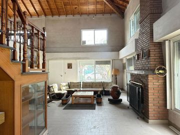 VENTA CASA QUINTA 4 AMB INVERSOR PILAR GRAN LOTE