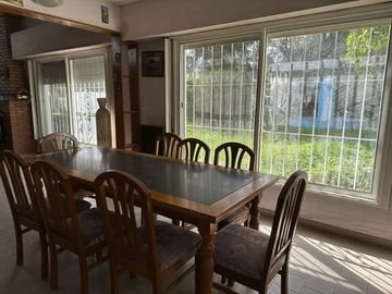 VENTA CASA QUINTA 4 AMB INVERSOR PILAR GRAN LOTE