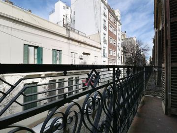 VENTA PH-SAN TELMO -A RECICLAR - APTO- Cto.-PROF.