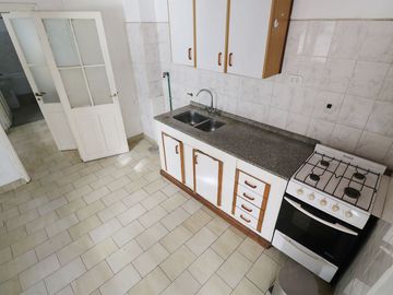 VENTA PH-SAN TELMO -A RECICLAR - APTO- Cto.-PROF.