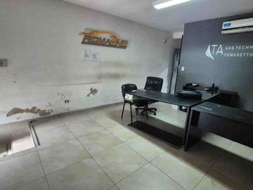 ALQUILER DE LOCAL EN FLORES