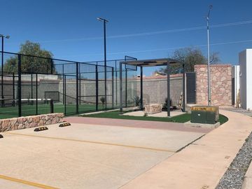 Terreno habitacional en privada, Por instituto Seven Hills