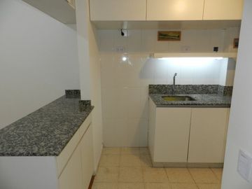 VENTA DEPTO 2 AMB. EN CHACARITA - APTO CRÉDITO