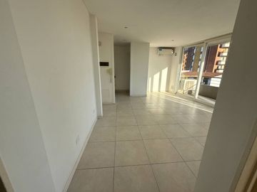 VENTA 2 AMBIENTES 50M2  VICTORIA BALCON
