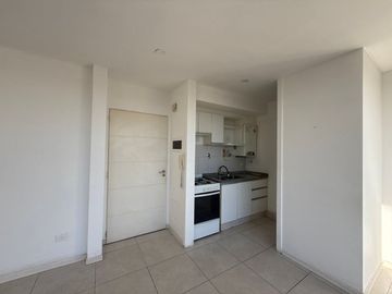 VENTA 2 AMBIENTES 50M2  VICTORIA BALCON