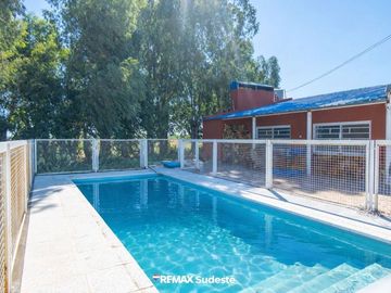 Venta quinta rural con doble vivienda y galpón