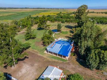 Venta quinta rural con doble vivienda y galpón