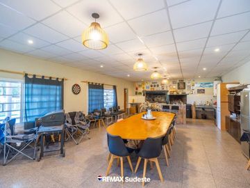 Venta quinta rural con doble vivienda y galpón