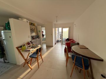 VENTA DEPTO 1 DORM GUEMES SOBRE CAÑADA