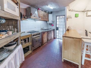 VENTA CASA, QUINTA PILETA. PARQUE DE 1362 M2 APTA