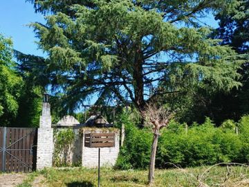 VENTA CASA, QUINTA PILETA. PARQUE DE 1362 M2 APTA