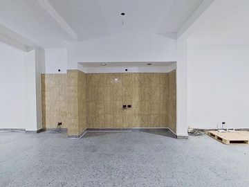 VENTA LOCAL EN ZONA MUY COMERCIAL DE CABALLITO
