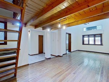 VENTA CASA FLORES 4AMB .2 TERRAZAS+PARRILLA