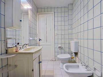 VENTA CASA FLORES 4AMB .2 TERRAZAS+PARRILLA
