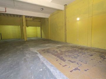 GALPON, DEPOSITO, COCHERAS  en VENTA en GERLI