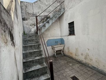 Venta P.H. 3 ambientes .Terraza- Monte Castro.-