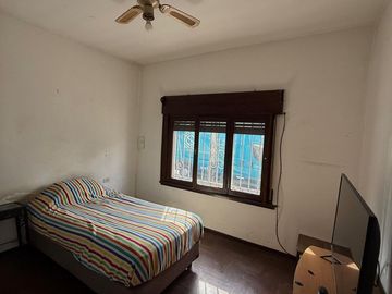 Venta P.H. 3 ambientes .Terraza- Monte Castro.-