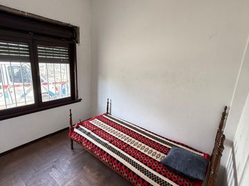 Venta P.H. 3 ambientes .Terraza- Monte Castro.-