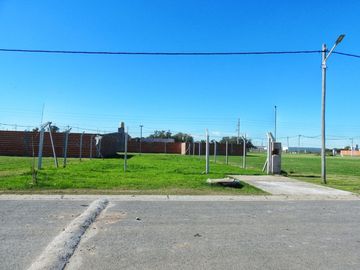 LOTE EN BURZACO