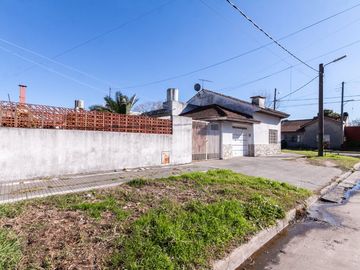 VENTA CASA 5 AMB LLAVALLOL