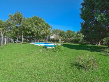 Casa  4 Amb - Venta Campana-Rio Lujan- Con Pileta