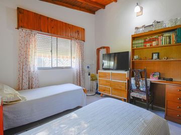 Casa  4 Amb - Venta Campana-Rio Lujan- Con Pileta