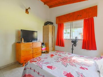 Casa  4 Amb - Venta Campana-Rio Lujan- Con Pileta