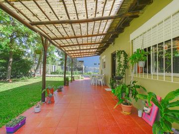 Casa  4 Amb - Venta Campana-Rio Lujan- Con Pileta