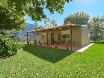 Casa  4 Amb - Venta Campana-Rio Lujan- Con Pileta