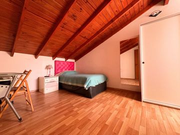 PH 3 AMBIENTES EN VENTA EN LOMAS DEL MIRADOR