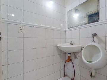 VENTA OFICINA DEPARTAMENTO DEPOSITO A/PROFESIONAL