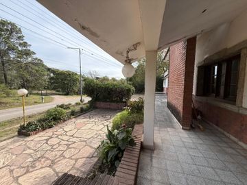 VENTA HOTEL EMBALSE OPORTUNIDAD DESARROLLO