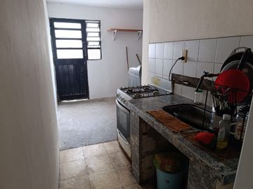VENTA CASA 2 DORMITORIOS ESTACION FLORES