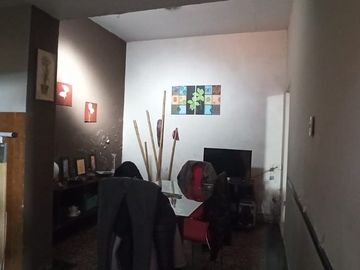 VENTA CASA EN PROPIO P. CHACABUCO SOBRE AV. VERNET