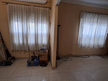 VENTA CASA IDEAL PARA COMERCIO.