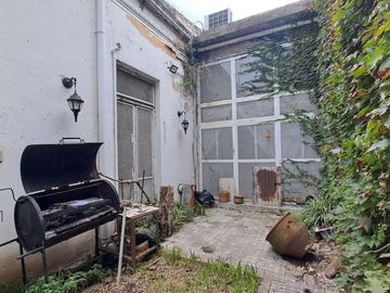VENTA CASA IDEAL PARA COMERCIO.