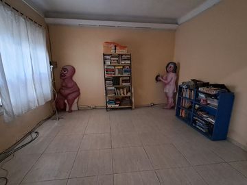 VENTA CASA IDEAL PARA COMERCIO.