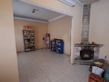VENTA CASA IDEAL PARA COMERCIO.