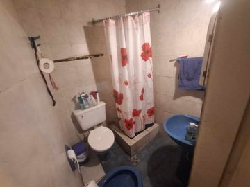 depto 3 amb amplio 1er piso por esc. BARRIO UADE