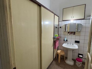 LOCAL CASA Y GALPON EN VENTA ZONA SUR