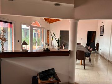 Lote c/quincho tipo depto y pileta Lujan