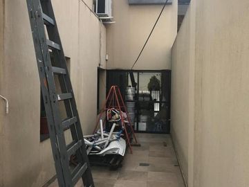 VENTA CHALET  4 AMBIENTES, M. MORENO 700 MORON